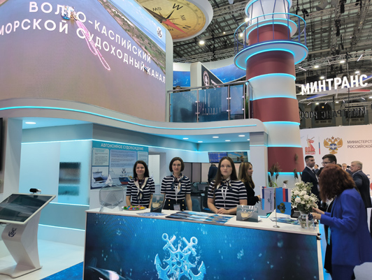 На выставке «Транспорт России» ФГУП «Росморпорт» представило пульт дистанционного управления автономным судном «Копорье»