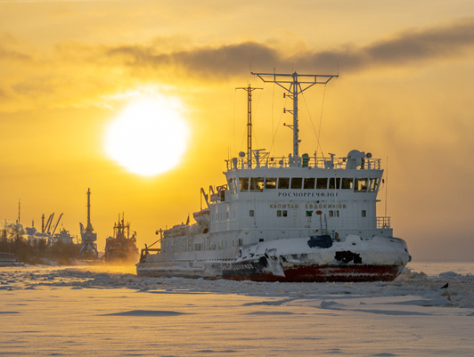 Ледокол «Капитан Евдокимов» открыл сезон ледовых проводок 2025-2026 годов