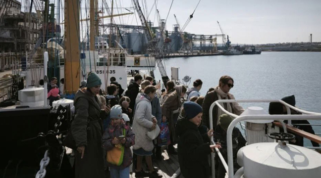 Учащиеся воскресной школы посетили парусное учебное судно «Херсонес»