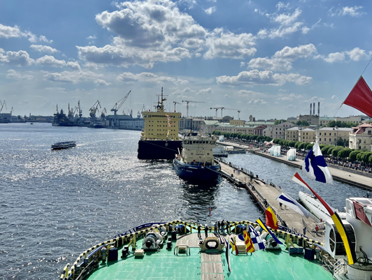 Ледоколы ФГУП «Росморпорт» приняли на борт порядка 20 тыс. посетителей в рамках петербургского фестиваля ледоколов