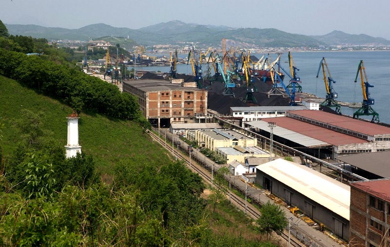 Предприятия города находка. Находка город приморский край порт. Находка город приморский край порт. Восточный порт врангель. Находкинский морской рыбный порт.