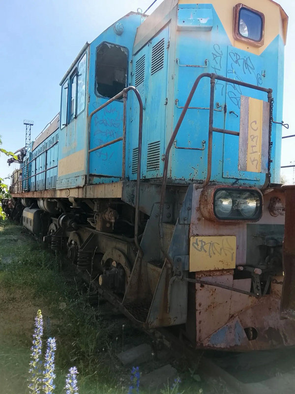 Тепловоз ТЭМ 2УМ 1990 года постройки Тепловоз ТЭМ 2УМ 1990 года постройки