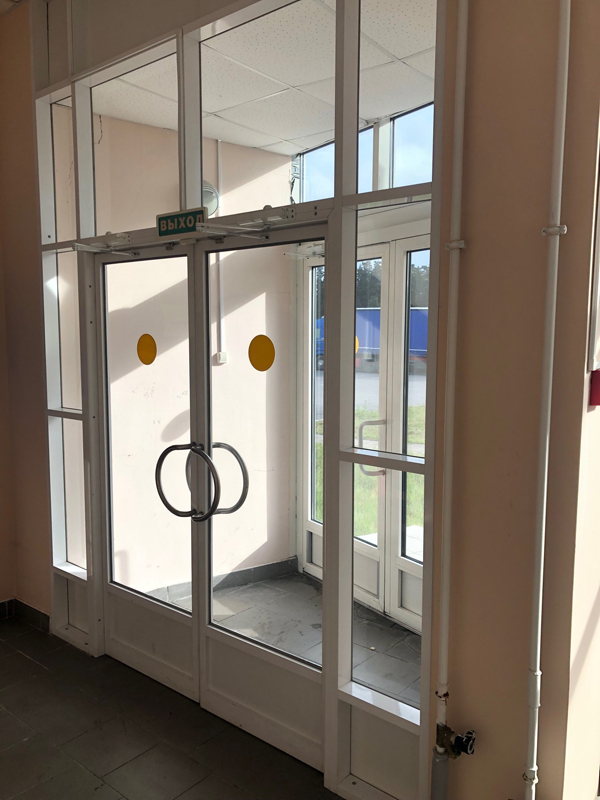 Вход в здание административно-бытового блока